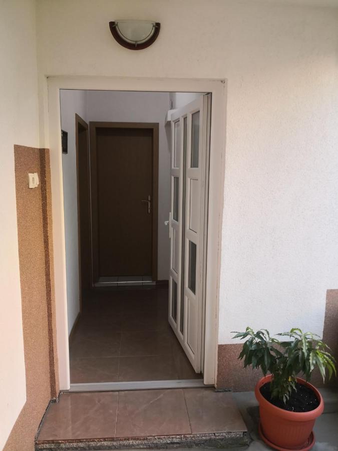 亚伊采Apartman Volijak公寓 外观 照片